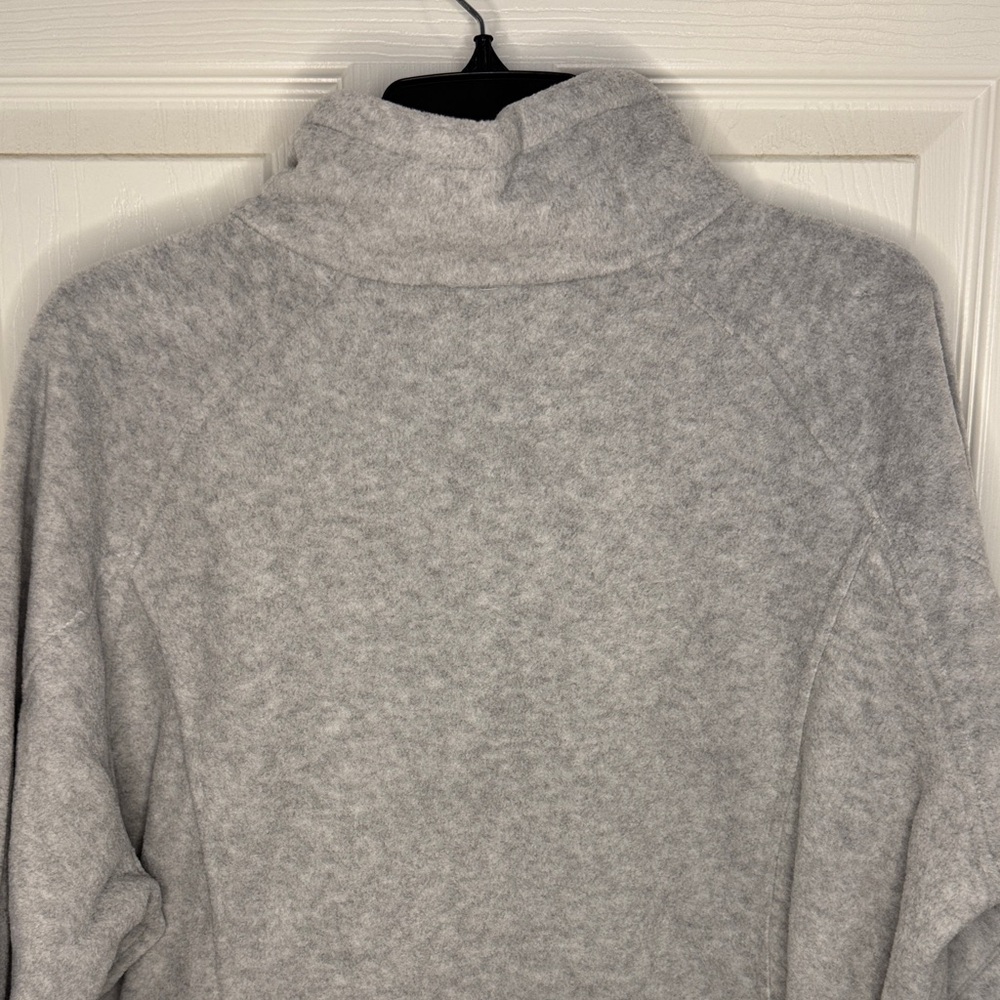 NWT Women’s Columbia Light Gray Fleece Jacket - Picture 8 of 10
